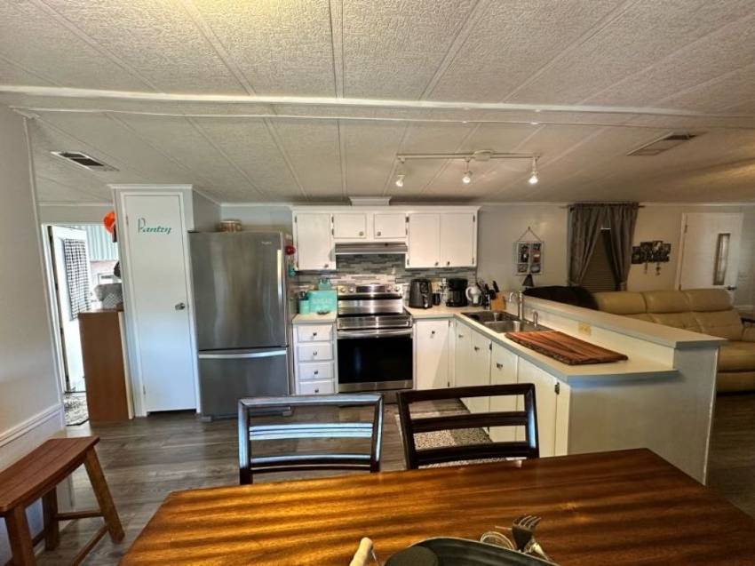 537 Chickasaw Loop a Winter Haven, FL Mobile or Manufactured Home for Sale